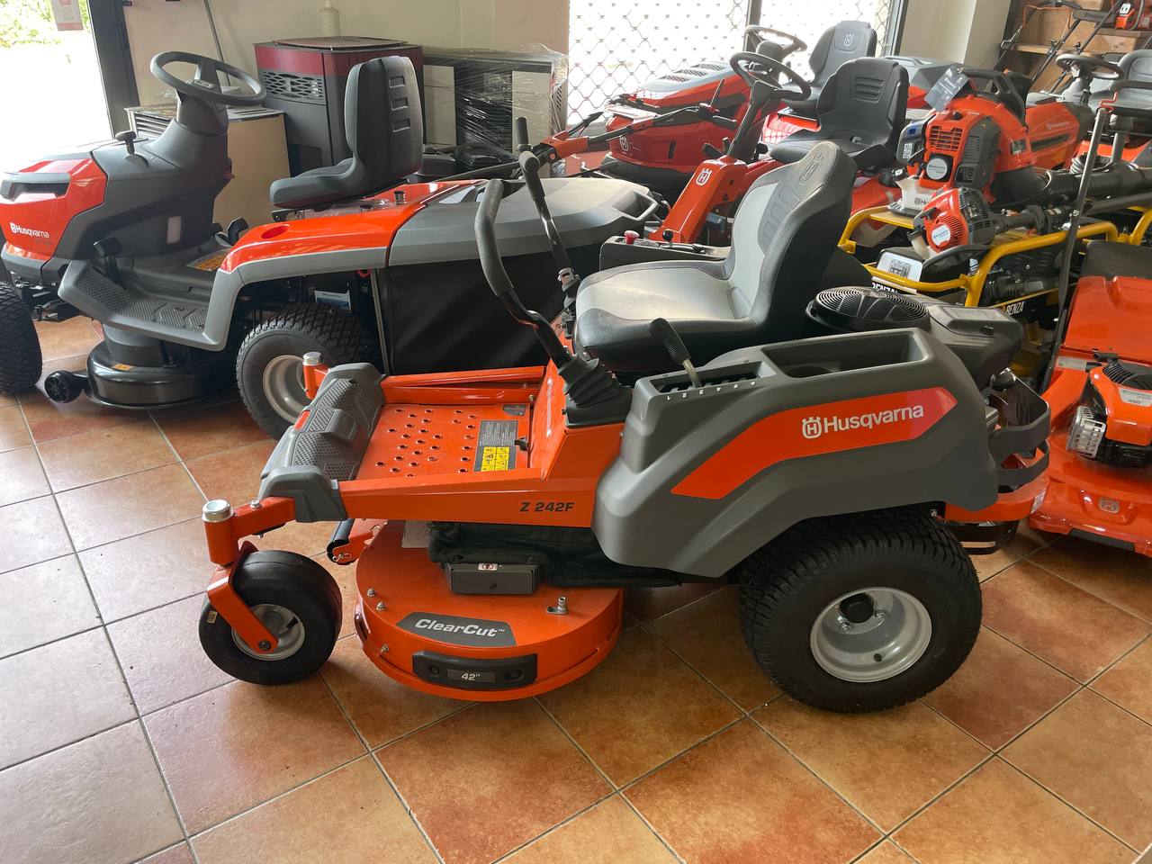 Husqvarna Z 242F